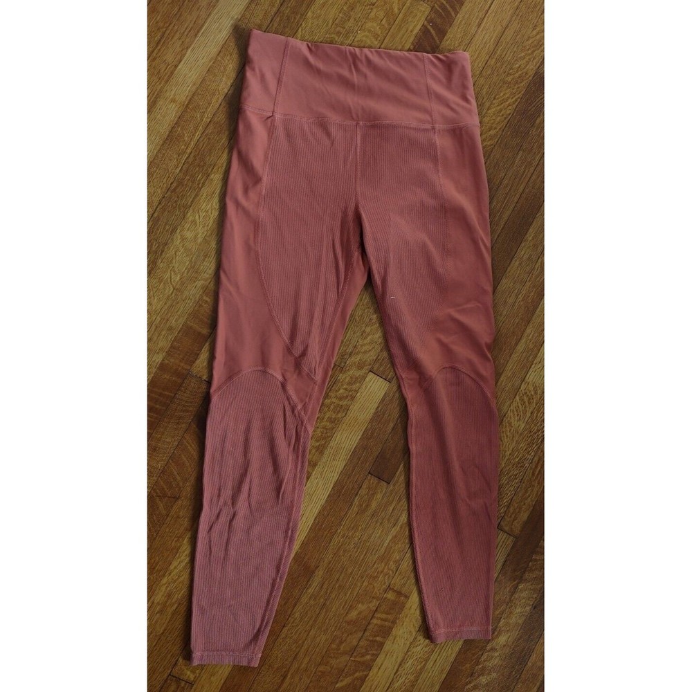 Athleta Rise Up Rib 7/8 Tight Orange Medium Tall with back key pocket contour